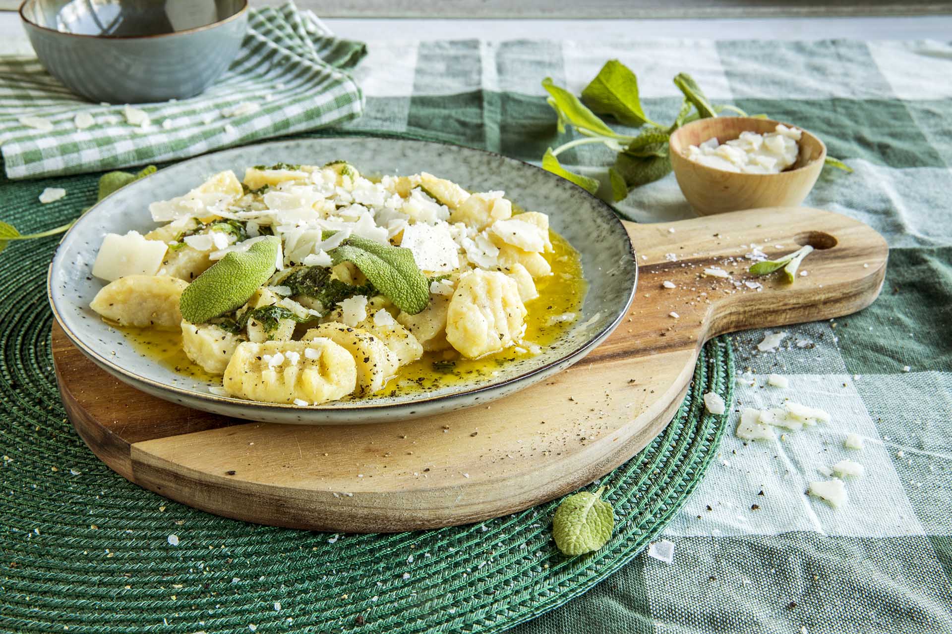 Gnocchi med salviesmør og parmesan