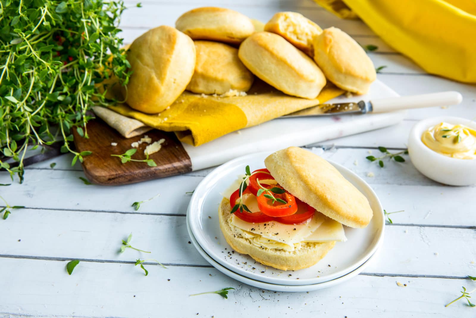 Amerikanske mayonnaise biscuits. Foto.