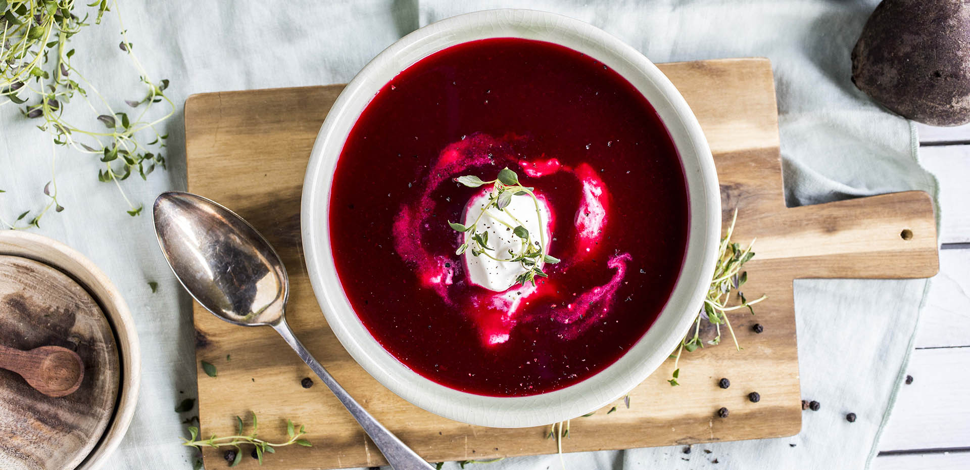 rødbetsuppe med creme fraiche