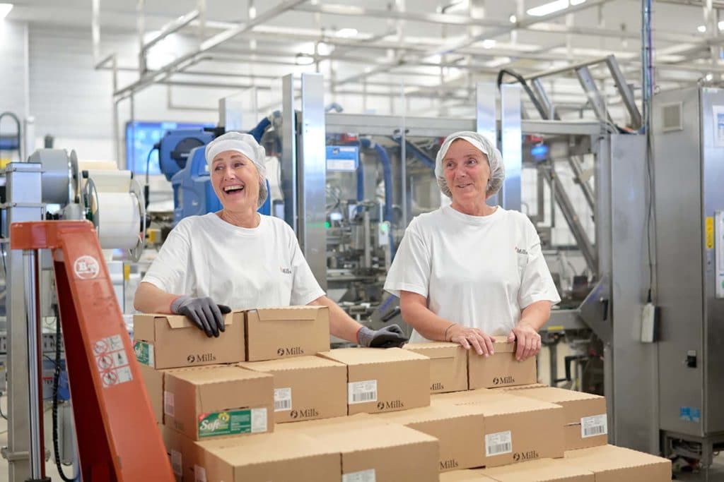 Ansatte i fabrikk