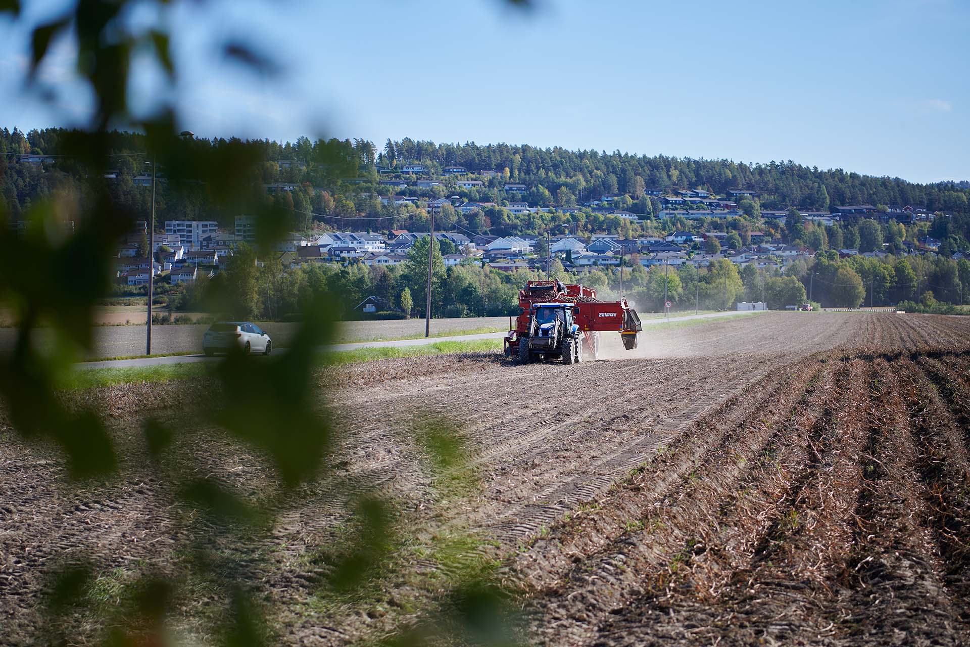 traktor på jorde