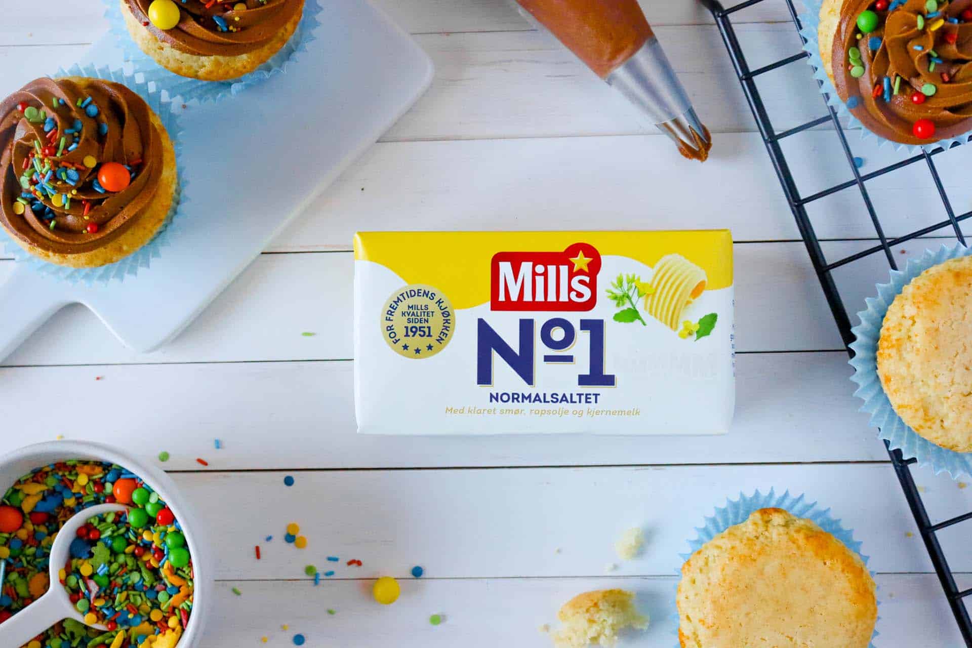 Mills No1 omgitt av muffins