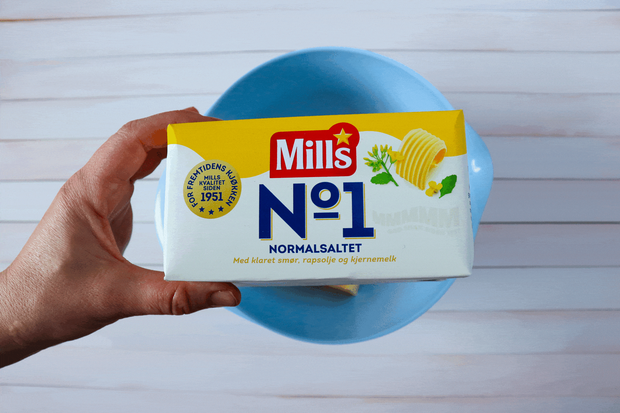 Ingredienser i sjokoladeglasur - steg for steg i bakebolle